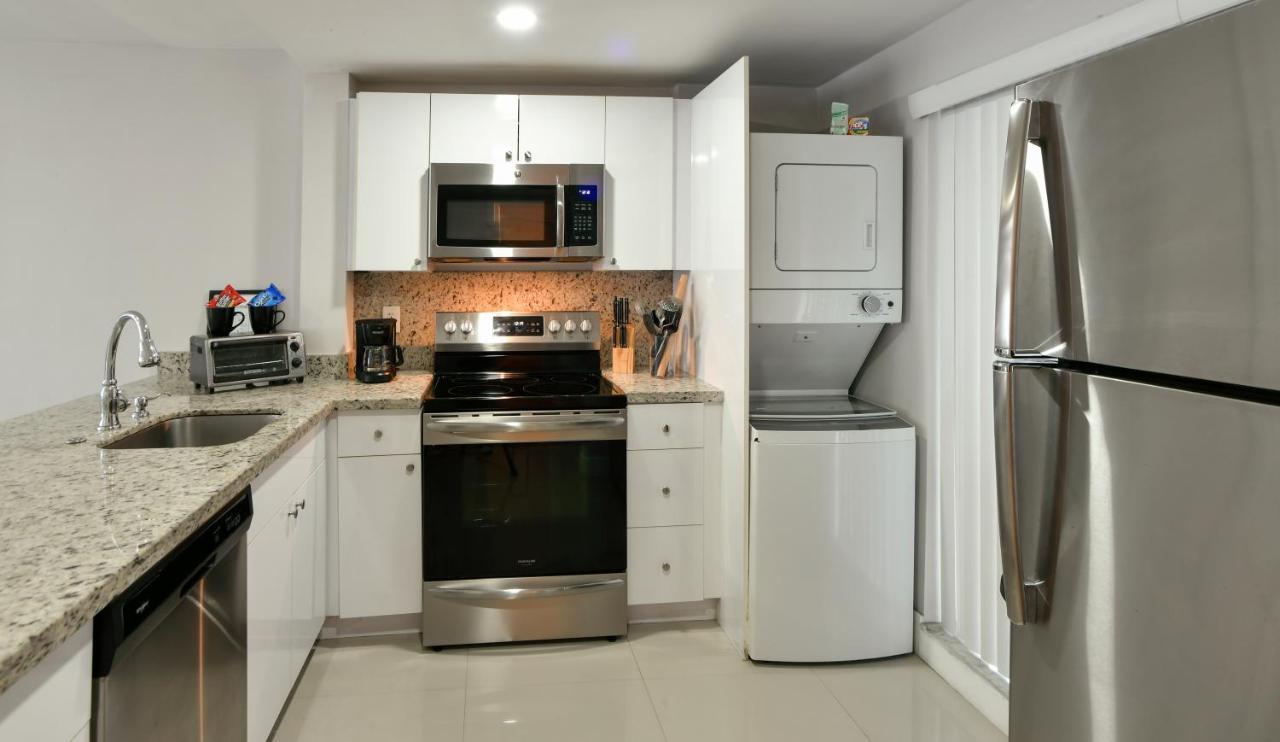 Designer River View Apartments Fort Lauderdale Exteriör bild