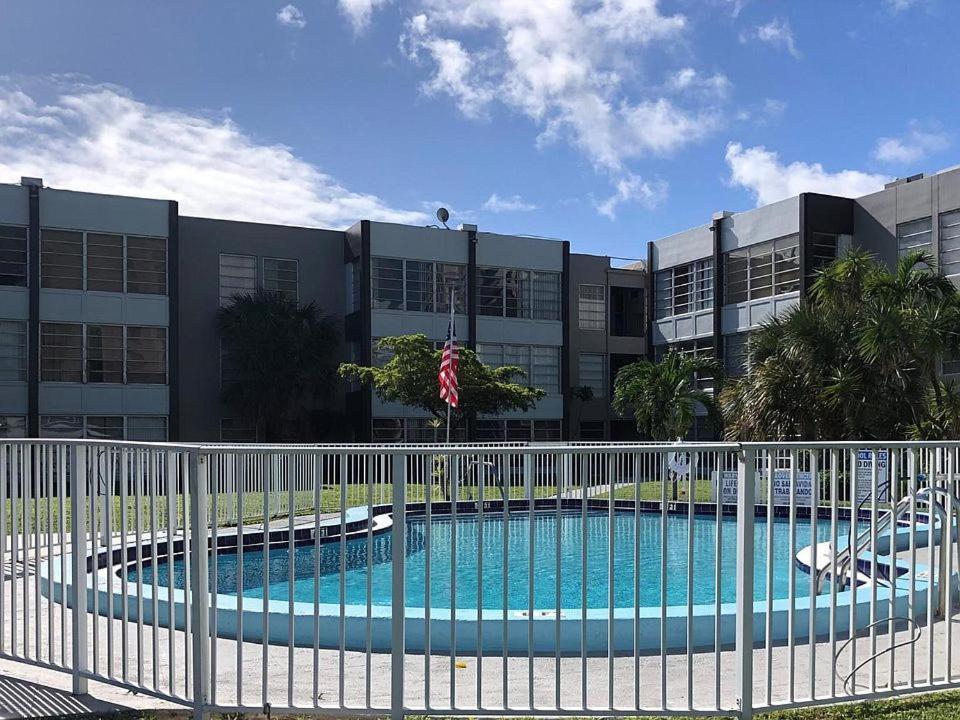 Designer River View Apartments Fort Lauderdale Exteriör bild