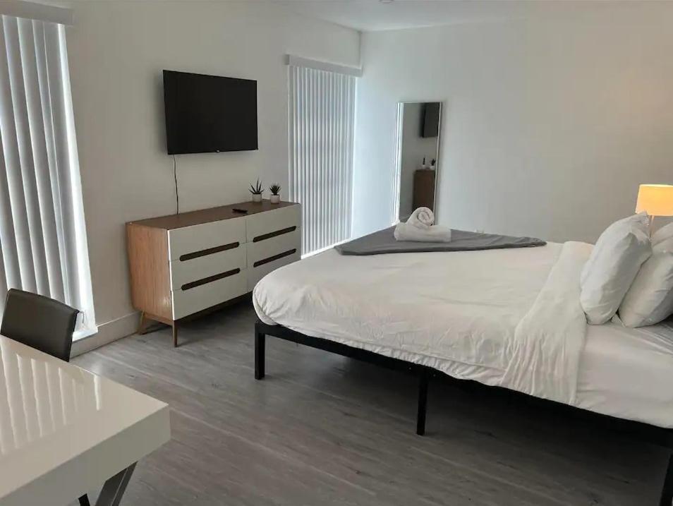 Designer River View Apartments Fort Lauderdale Exteriör bild