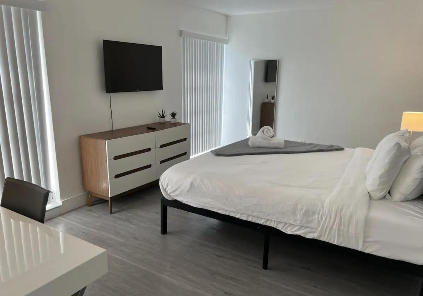 Designer River View Apartments Fort Lauderdale Exteriör bild